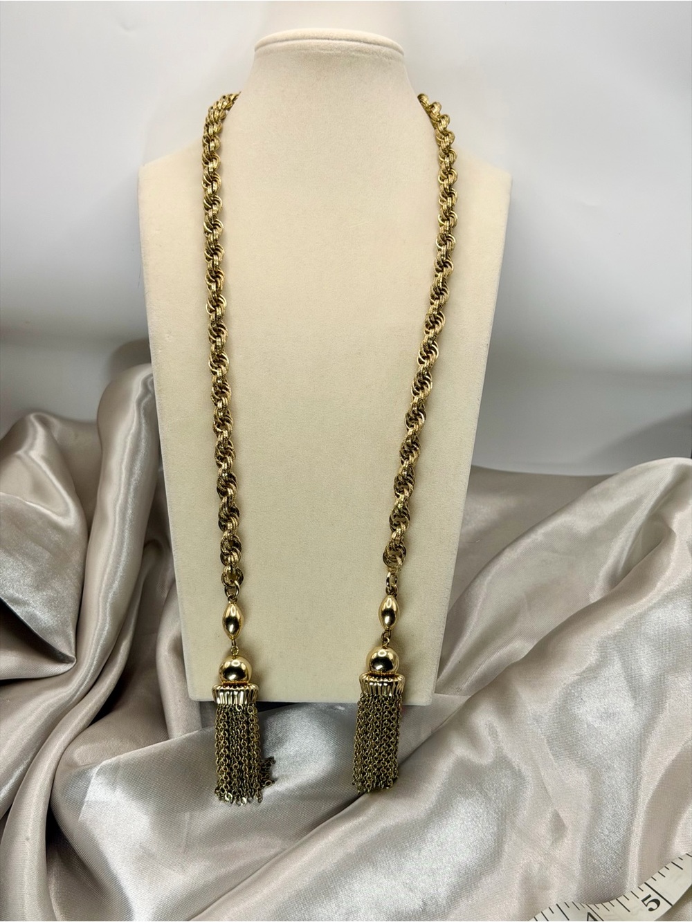 Vintage Monet Signed Gold Rope Double Tassel Lariat